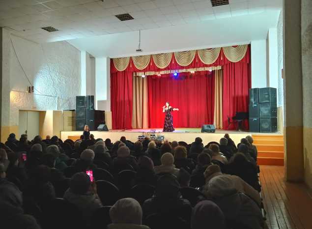 Марта Серебрякова выступила в Земетчино